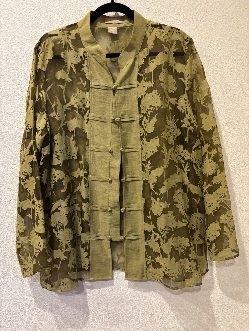 Gorgeous floral burnout‎ shacket